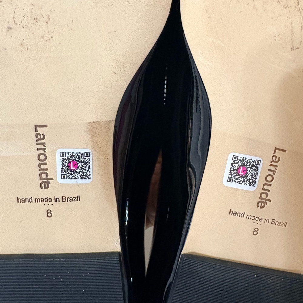 Larroude Blair Ballet Flat Patent
Black Leather Mary Jane Size 8 - Picture 12 of 12